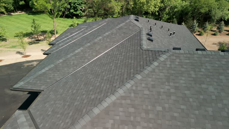 Best Roof Insulation Installation  in Edgewood, WA